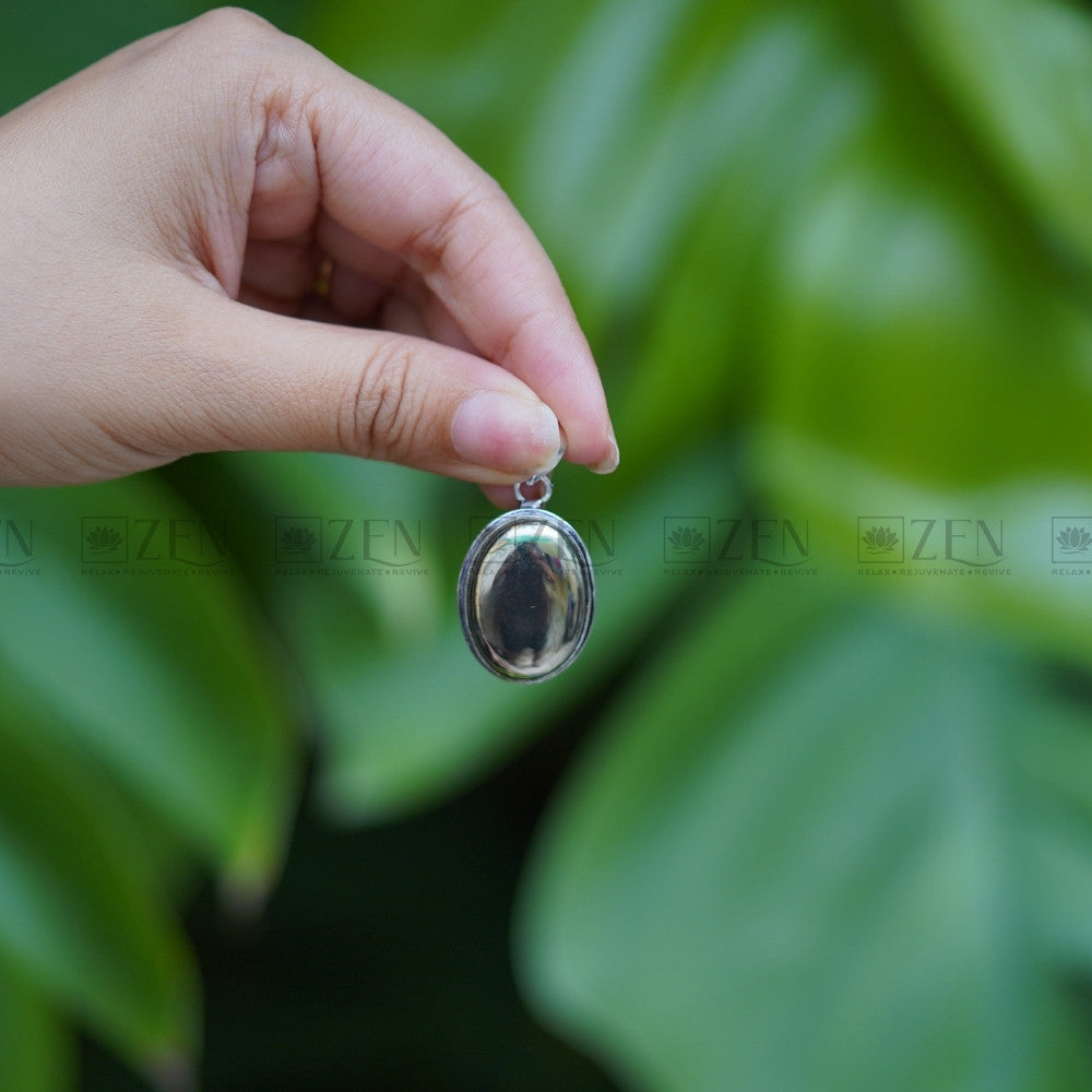 Original Pyrite pendant The Zen Crystals