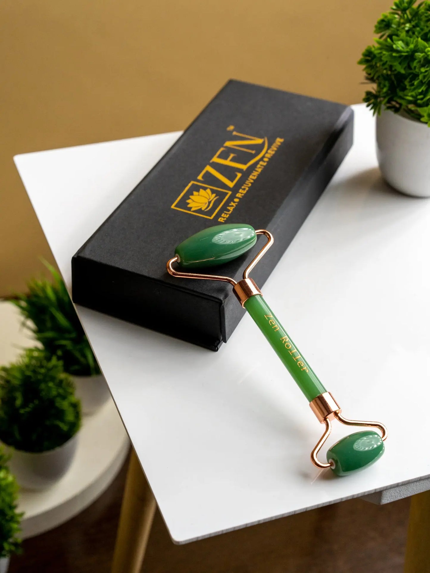 ZEN Jade Roller | The Zen Crystals - The Zen Crystals