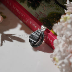 Black tourmaline Pendant The Zen Crystals