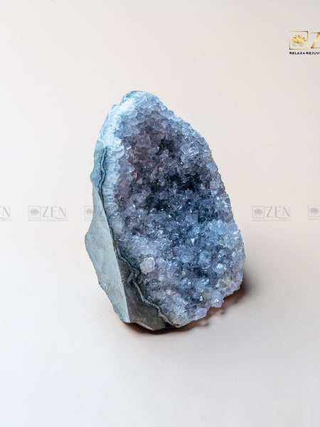 light purple Amethyst cluster | The zen crystals