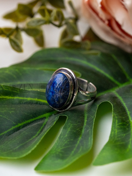 the zen crystals lapis lazuli ring for men and women
