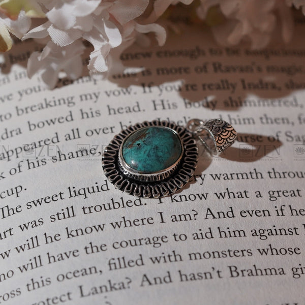 Firoza Pendant The Zen Crystals