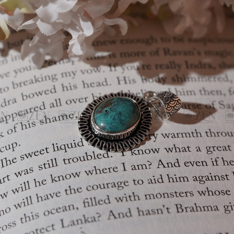 Firoza Pendant The Zen Crystals