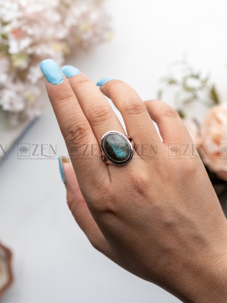 the zen crystals labradorite ring for men and women