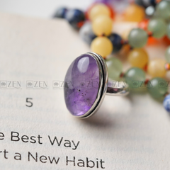 closeup of amethyst ring | The Zen Crystals