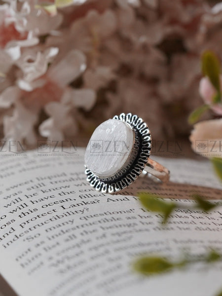 rough selenite ring | The Zen Crystals