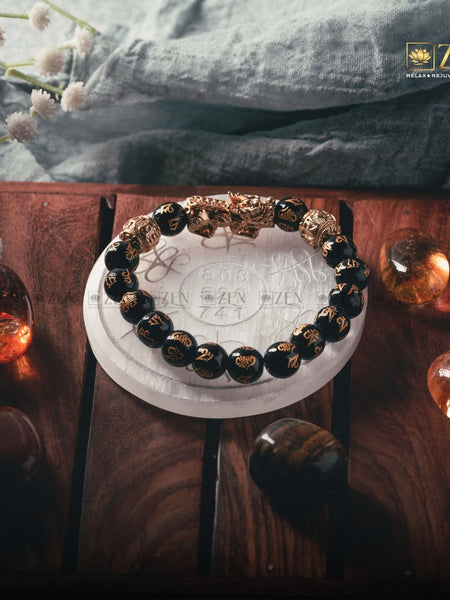 selenite plate for charging crystals | the zen crystals