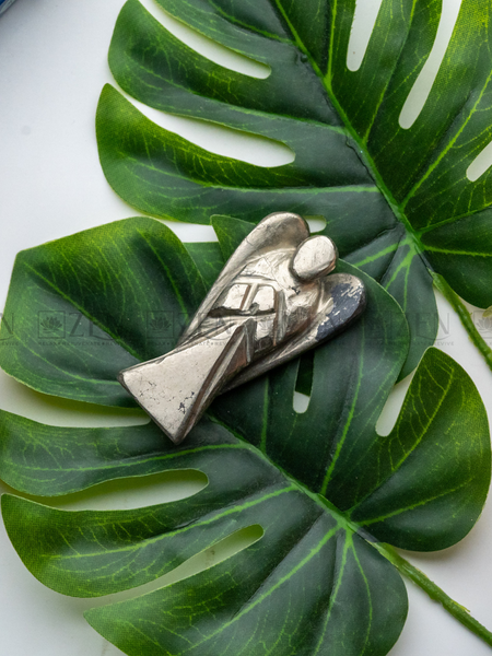 pyrite angel The Zen Crystals