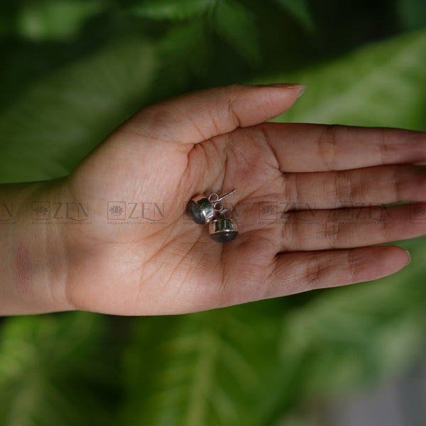 Minimalist earrings | the Zen Crystals