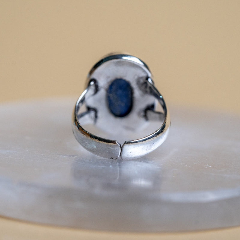 the zen crystals lapis lazuli ring for men and women