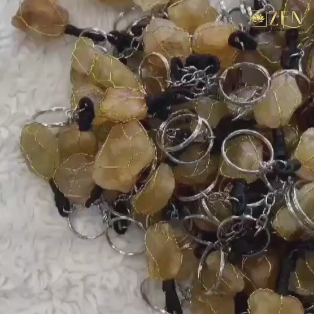 video of raw citrine keychain | the zen crystals