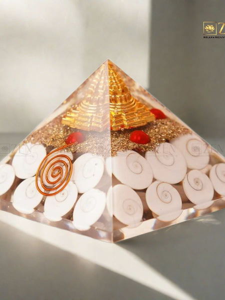 Shri Yantra Pyramid | The Zen Crystals