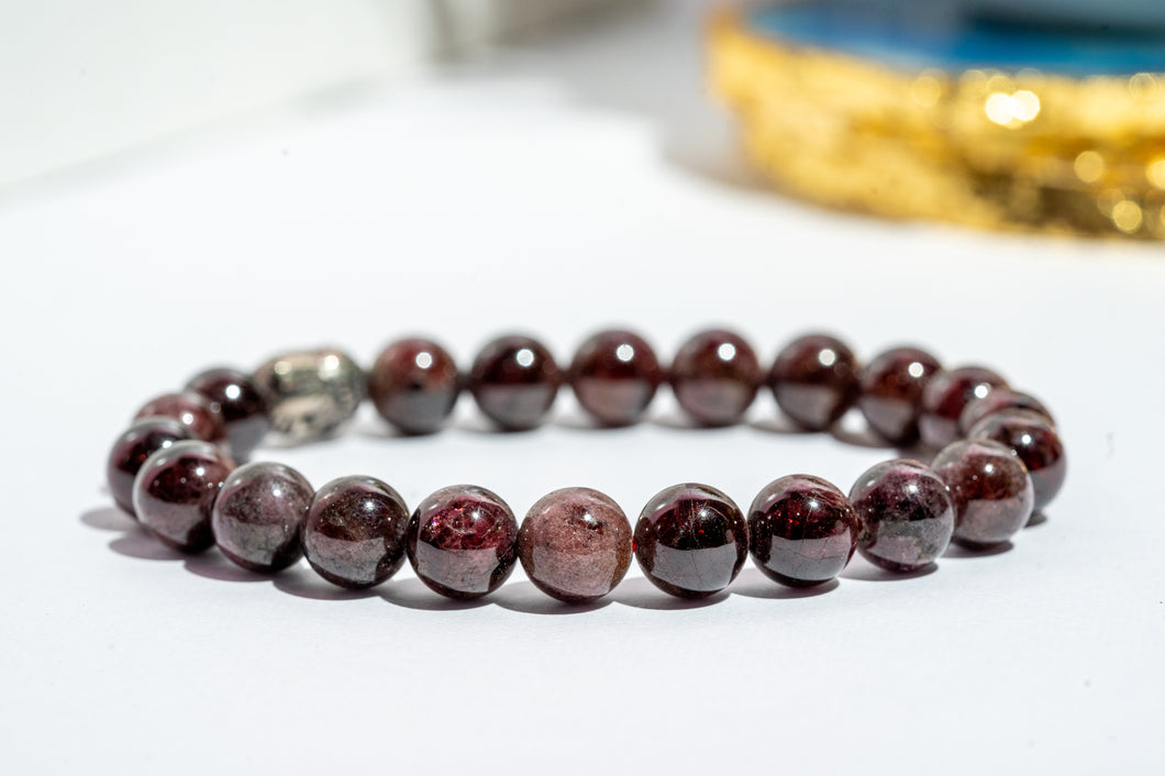Buy Reiki Crystal Products Natural Rose Cut Garnet Bracelet Crystal Stone 6  mm Faceted Beads Bracelet Round Shape for Reiki Healing and Crystal Healing  Stone (Color : Red) at Amazon.in